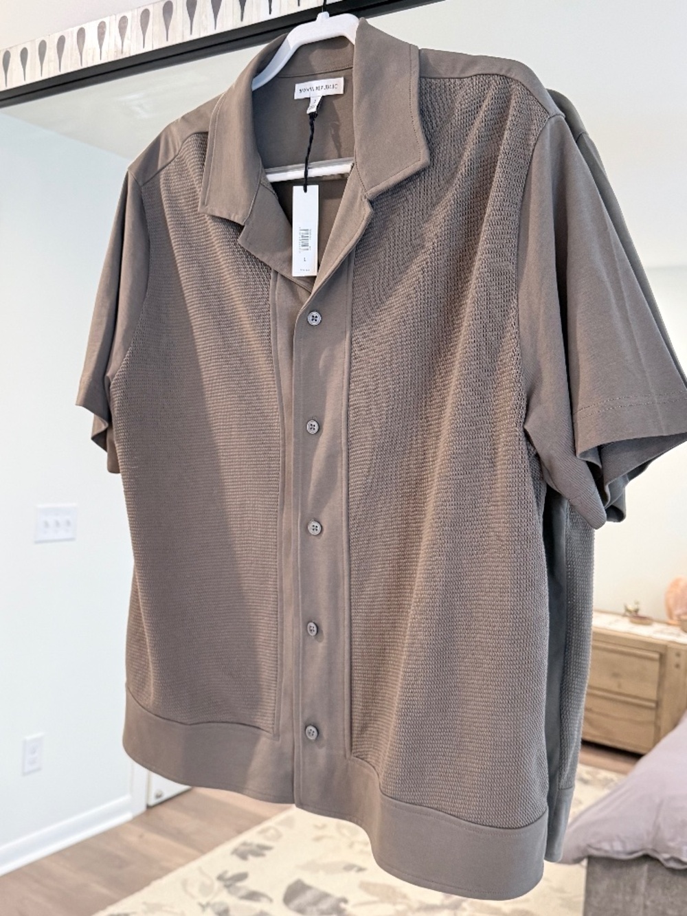 Banana Republic men’s cotton mesh resort shirt in Olive-taupe